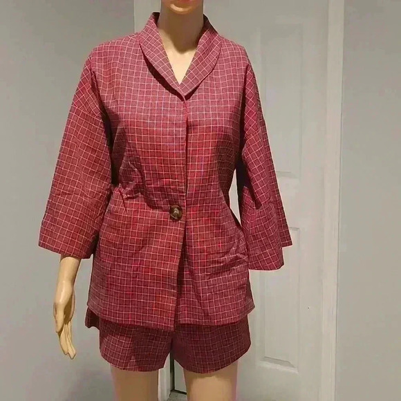 The east order set - Picture 10 of 14